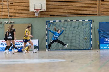 Bild 33 - wCJ SV Henstedt Ulzburg - HSG Herzhorn/Kollmar/Neuendorf : Ergebnis: 35:29